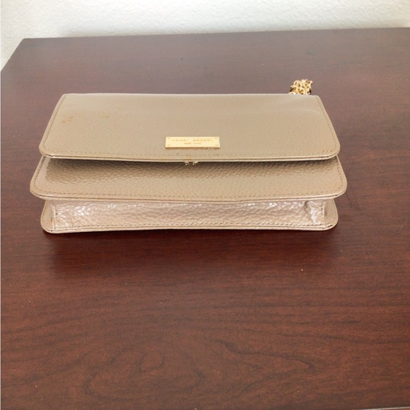 Henri Bendel Taupe Patent Leather Wallet On A Chain Clutch Crossbody Bag - Picture 5 of 10